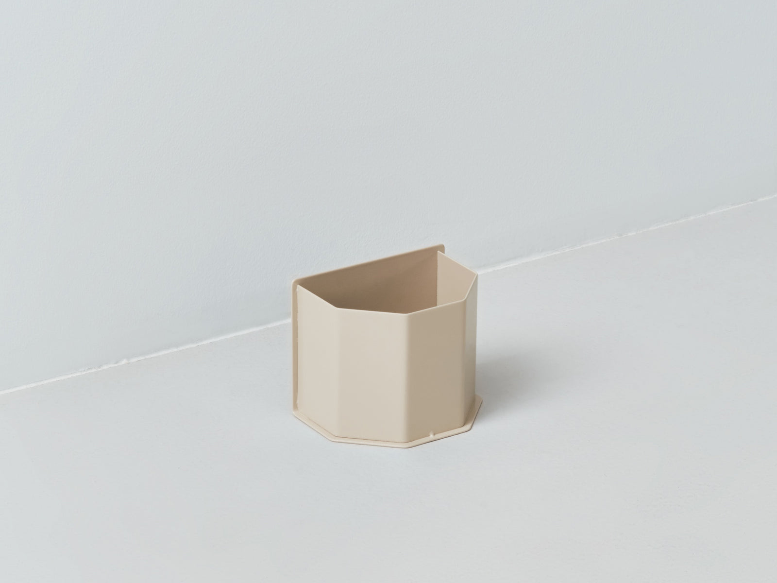 POLY｜Container60 コンテナ【Fulcrum】